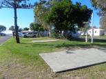 Broadwater Tourist Park - Southport: Slabs to all sites