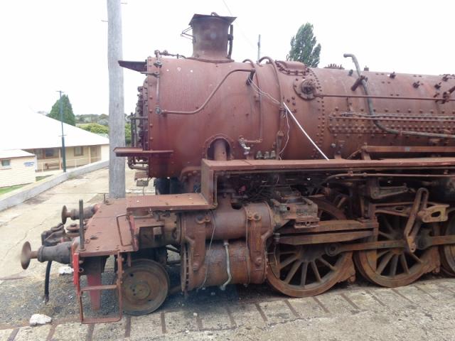 Governors Hill Carapark - Goulburn: rusty old steam engine at railway centre