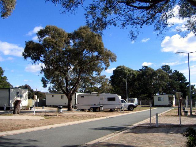 Governors Hill Carapark - Goulburn: Powered sites for caravans