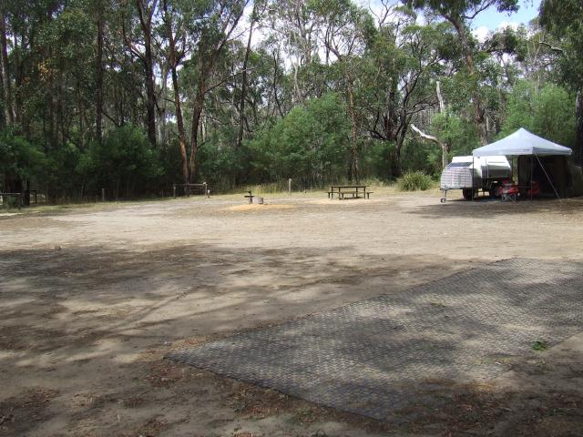 Jimmy Creek Campground - South East Grampians: HEAPS OF LEVEL CAMPSITES
