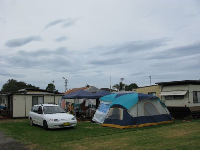 Oxley Anchorage Caravan Park - Harrington: Area for tents and camping