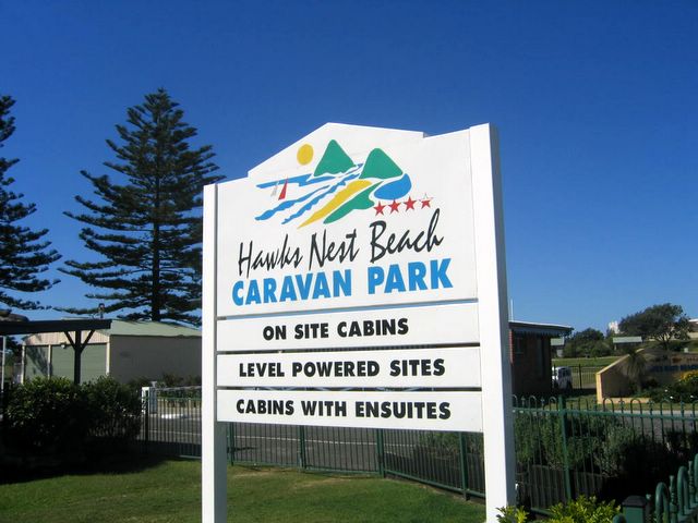 Hawks Nest Beach Holiday Park - Hawks Nest: Hawks Nest Caravan Park welcome sign