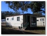 Hay Caravan Park - Hay: Cottage accommodation ideal for families, couples and singles