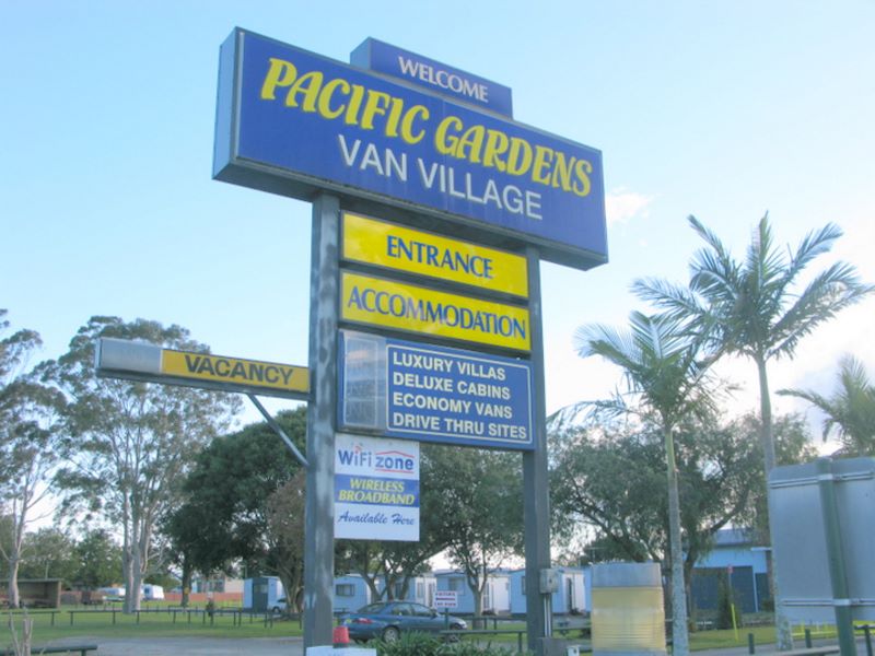Pacific Gardens Van Village - Heatherbrae: Welcome sign