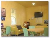 Australiana Top Tourist Park - Hervey Bay: Interior of campers kitchen