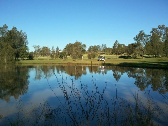 Hills International Golf Club - Jimboomba: Water trap before the green.