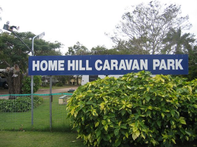 Home Hill Caravan Park - Home Hill: Home Hill Caravan Park welcome sign