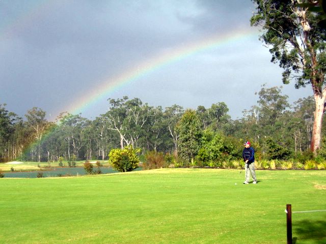Le Meilleur Horizons Golf Resort - Salamander Bay: This golf course is definitely the ?pot of gold? at the end of the rainbow