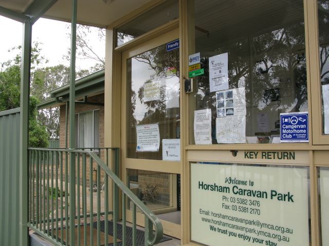 Horsham Caravan Park - Horsham: Reception and office