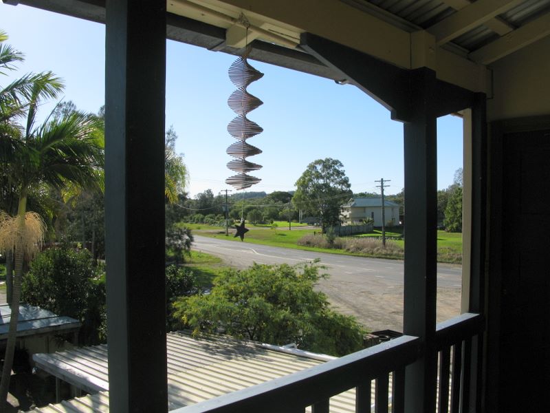 Hotel Coopernook Stay and Rest - Coopernook: View of the Old Pacific Highway from the pub verandah