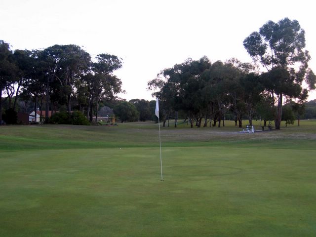 Iluka Golf Course - Iluka: Green on the 9th hole