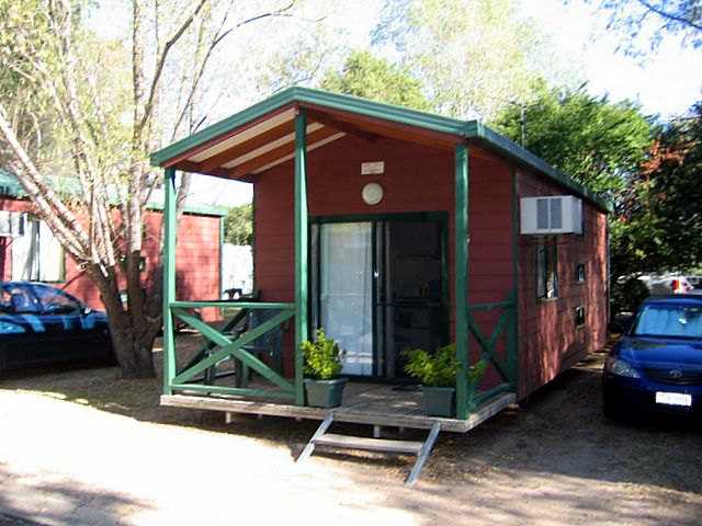 Fossickers Rest Tourist Park - Inverell: Cottage accommodation ideal for families, couples and singles