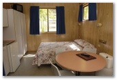 Discovery Holiday Parks - Jindabyne - Jindabyne: Bedroom in Bogong 3 star Cabin
