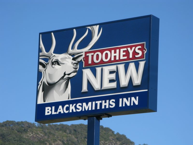 Blacksmiths Inn Stay and Rest - Johns River: Blacksmiths Inn welcome sign
