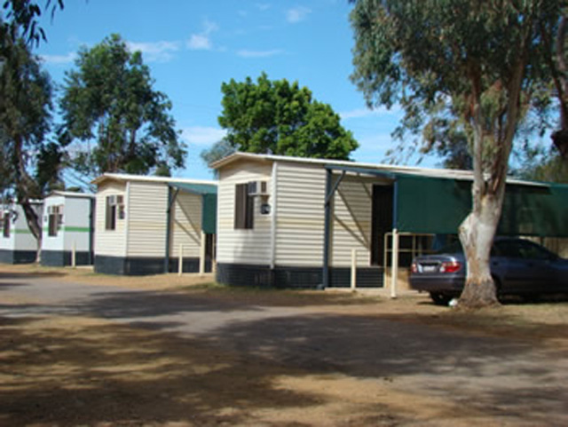 Kalbarri Tudor Holiday Park - Kalbarri: Cottage accommodation, ideal for families, couples and singles
