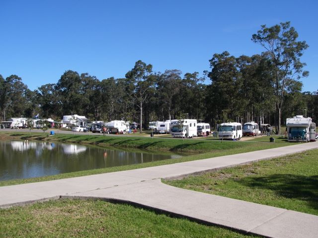 Australian Motor Homes Tourist Park - Karuah: Park overview