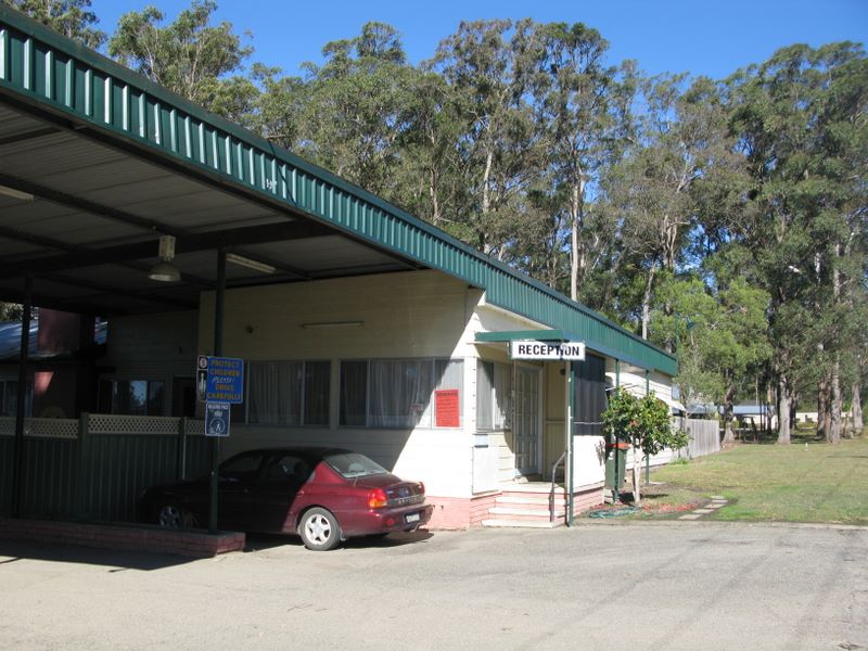 Tall Timbers Caravan Park - Kempsey: Reception and office