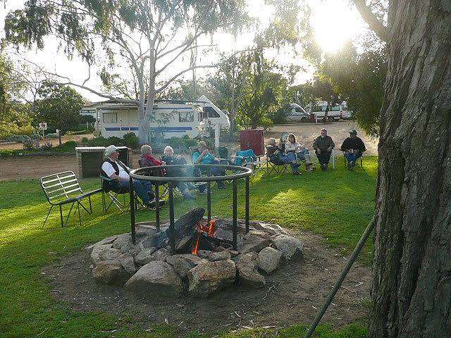Kojonup Caravan Park - Kojonup: Kojonup Caravan Park is popular with clubs and groups.