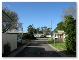 Riviera Country Caravan Park - Lakes Entrance: Good paved roads throughout the park