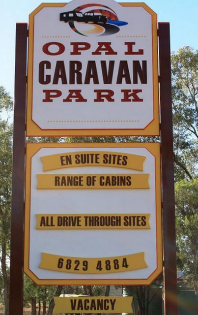 Opal Caravan Park - Lightning Ridge: Opal Caravan Park welcome sign