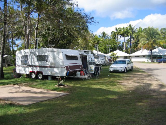 Wanderers Holiday Village - Lucinda: Powered sites for caravans