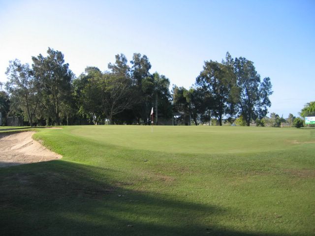 Mackay Golf Course - Mackay: Green on Hole 3