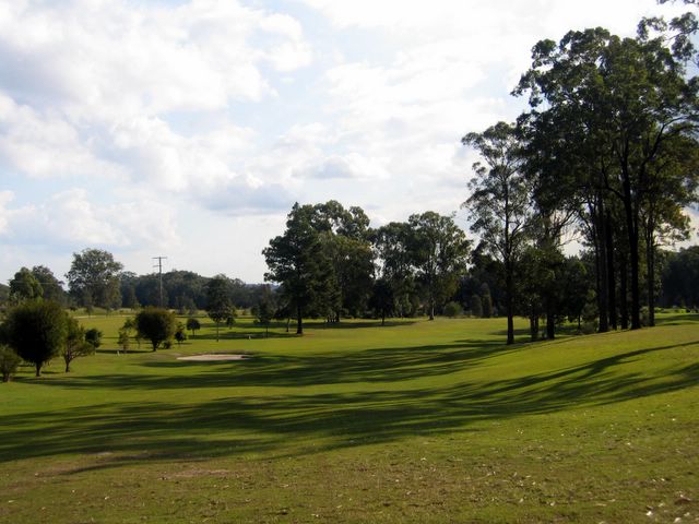 Maclean Golf Course - Maclean: Fairway bunker.