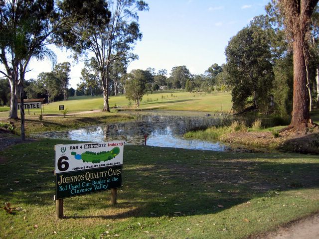 Maclean Golf Course - Maclean: This small lake cuts across several fairways.