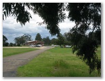 Maffra Golf Club RV Park - Maffra: Entrance to Golf Club.  The park is located to the left of the Clubhouse.