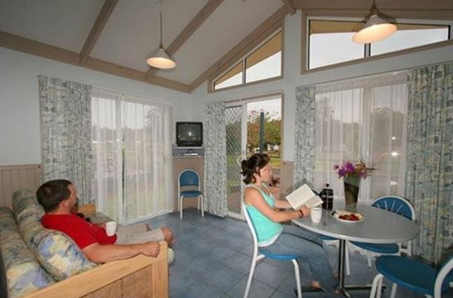 East's Ocean Shores Holiday Park - Manning Point: Interior of cottage