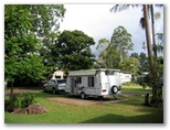 Lilyponds Holiday Park - Mapleton: Powered sites for caravans