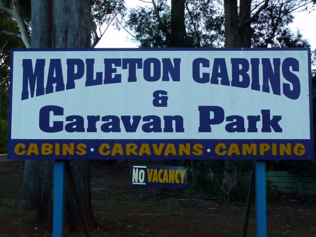 Mapleton Cabins and Caravan Park - Mapleton: Mapleton Cabins and Caravan Park welcome sign