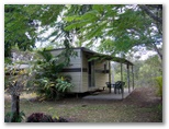 Mareeba Country Caravan Park - Mareeba: Cottage accommodation ideal for families, couples and singles