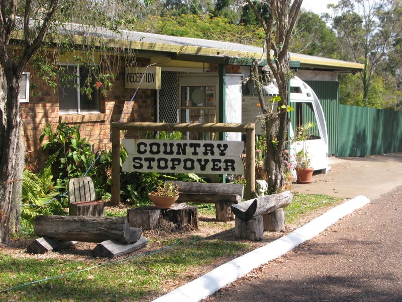 Country Stopover Caravan Park - Maryborough: Reception and office