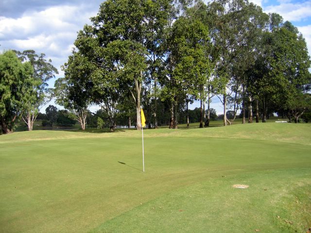 Maryborough Golf Course - Maryborough: Green on Hole 11