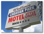 Wallace Motel & Caravan Park - Maryborough: Wallace Caravan Park welcome sign