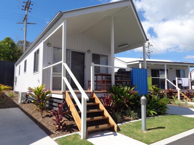 Nobby Beach Holiday Village - Miami: Lovely new cabins