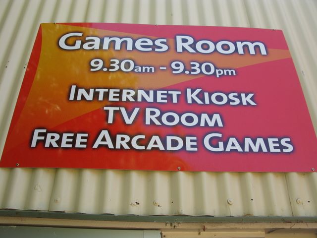 All Seasons Holiday Park - Mildura: Games room and Internet Kiosk