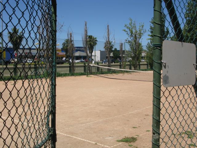 All Seasons Holiday Park - Mildura: Tennis courts