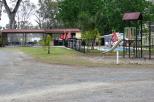 Buronga Riverside Tourist Park - Buronga: Great camp kitchen with good facilities and large pool area.