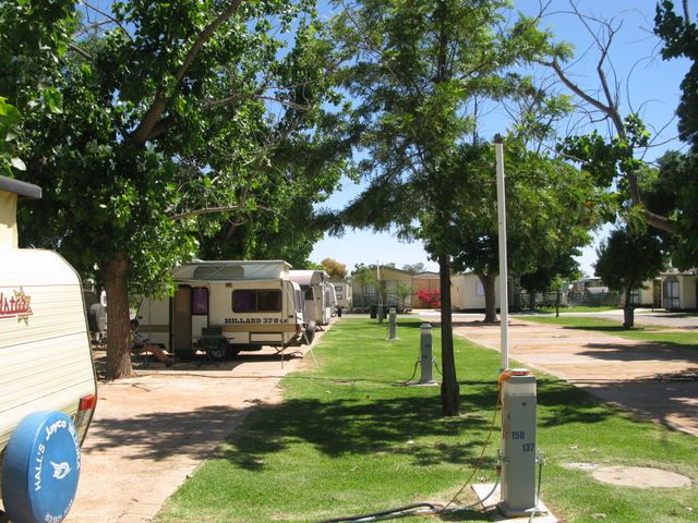 Desert City Tourist and Holiday Park - Mildura: Powered sites for caravans