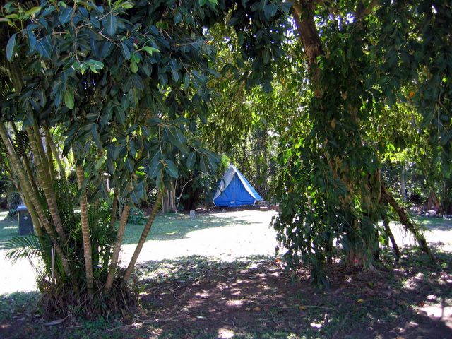 Dunk Island View Caravan Park - Mission Beach: Area for tents and camping