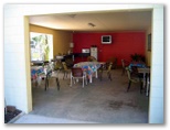 Dunk Island View Caravan Park - Mission Beach: Camp kitchen and Recreationa area
