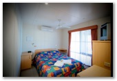 Merool on the Murray - Moama: Disabled friendly bedroom