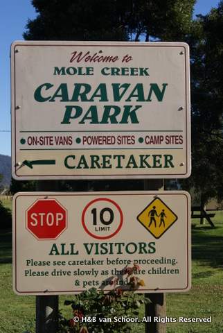 Mole Creek Caravan Park - Mole Creek: Welcome sigh