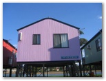 River Breeze Tourist Park - Moruya: The cottages are colourful and have a nice design