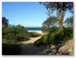 BIG4 Easts Dolphin Beach Holiday Park - Moruya Heads: Access to Moruya Heads beach
