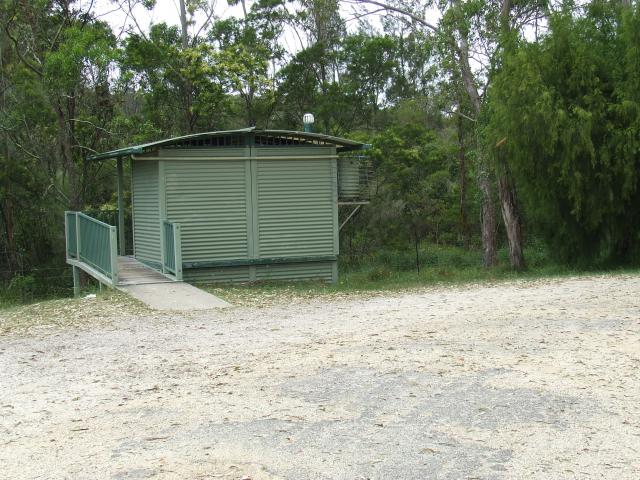 Waldrons Swamp Rest Area - Broulee: composting toilets,hand basins.