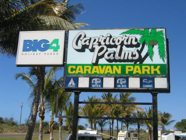 BIG4 Capricorn Palms Holiday Village - Mulambin Beach: Capricorn Palms welcome sign