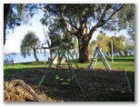 Mulwala Shoreline Caravan Park - Mulwala: Playground for children.